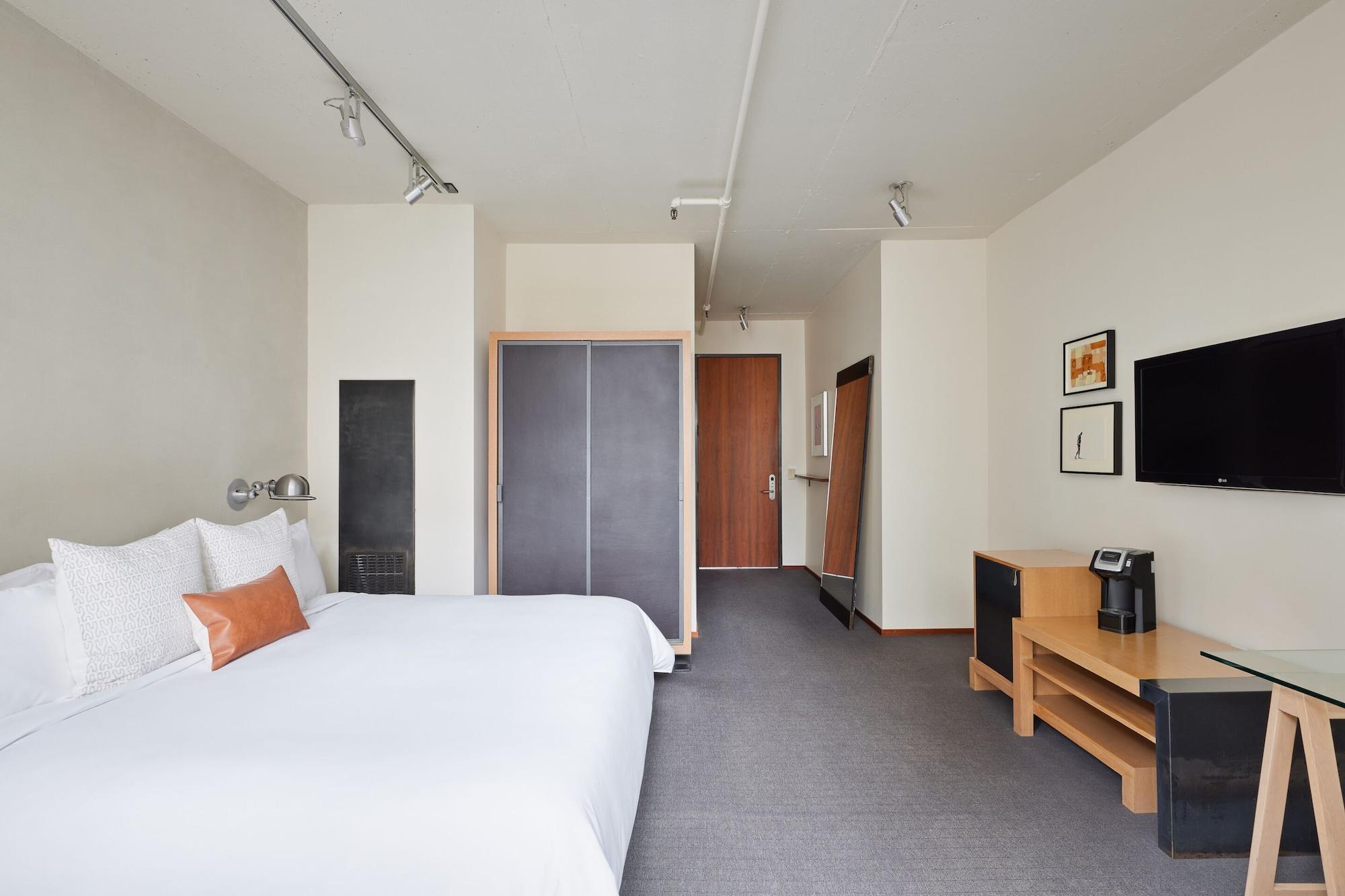 Chambers Hotel Central Park South, Sonder By Marriott Bonvoy New York Exterior photo