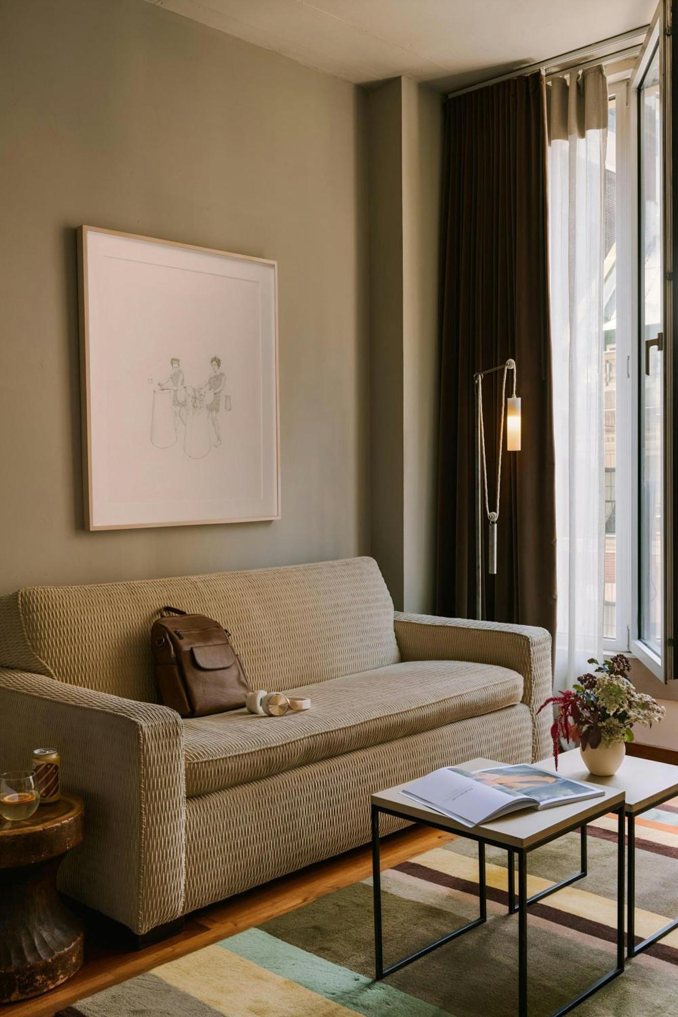 Chambers Hotel Central Park South, Sonder By Marriott Bonvoy New York Exterior photo